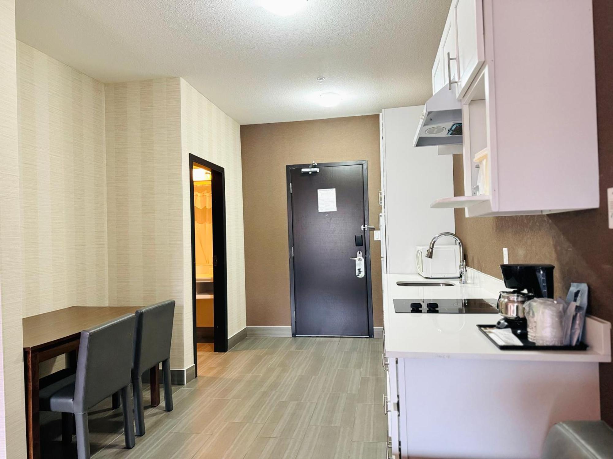 Southfort Inn Fort Saskatchewan Zimmer foto